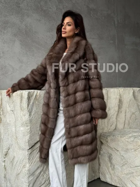 Шуба из куницы средней длины - фото 9