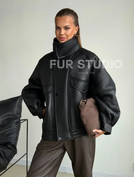 Черная натуральная дубленка из овчины - фото 7