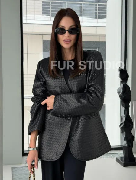 Женский пиджак из натуральной кожи - фото 10