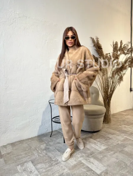 Полушубок из меха норки NAFA MINK в натуральном цвете пастель - фото 4