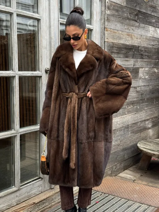 Шуба - кимоно Chic Fashion из норки орех с английским воротником - фото 5