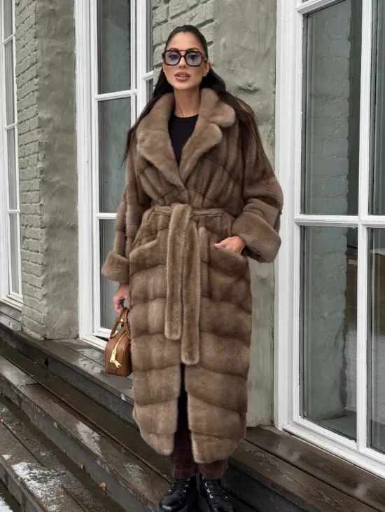 Шуба - кимоно из меха норки Saga Furs в натуральном цвете пастель - фото 0