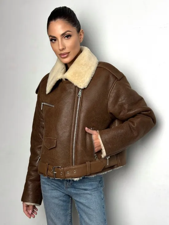 Короткая зимняя женская дубленка авиатор - фото 0