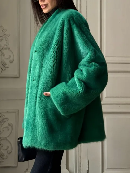 Изумрудный норковый полушубок с V-образным воротником - фото 1