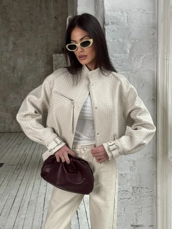 Женская курточка - бомбер из плетеной кожи Ivory - фото 8