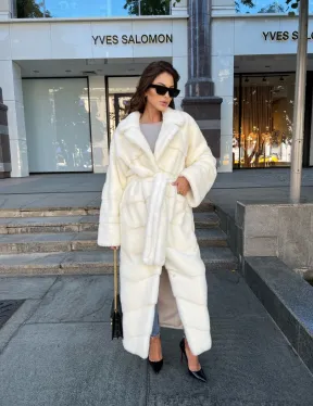 Белая норковая шуба с поясом - в аукционной норке - фото 2