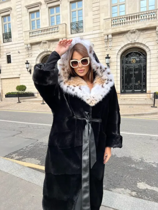 Шуба из плюшевой норки Velvet с капюшоном из меха рыси - фото 1