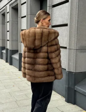 Шуба из натурального меха куницы с капюшоном - фото 17