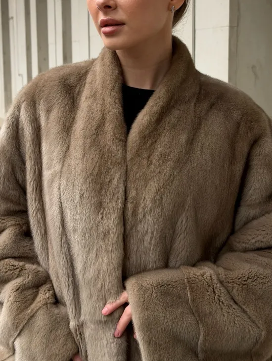 Норковый полушубок пастель V-образный воротник - фото 1