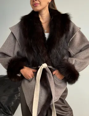 Пальто с мехом фишера - фото 3