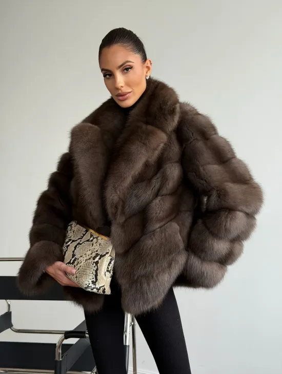 Шуба из куницы с английским воротником - фото 9