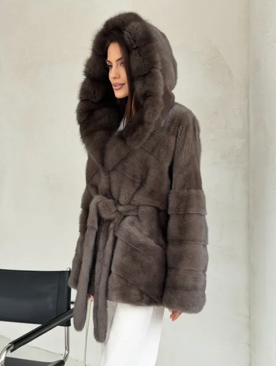 Меховой норковый полушубок с капюшоном куница - фото 6
