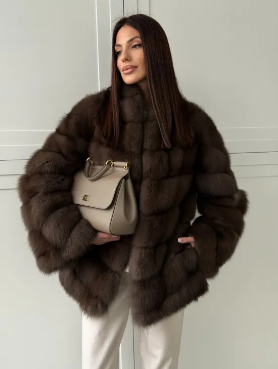 Женская шуба из меха куницы - фото 11