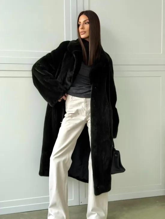 Темная норковая шуба в росшив - английский воротник 