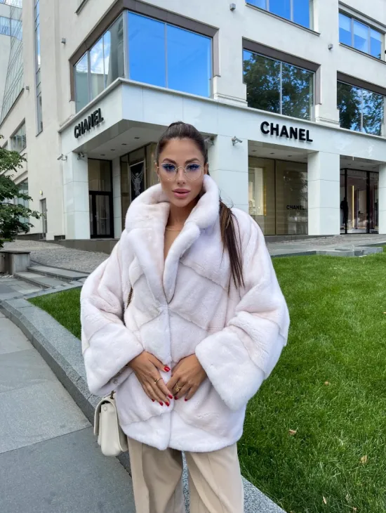 Полушубок из аукционной норки - цвет паломино - фото 5