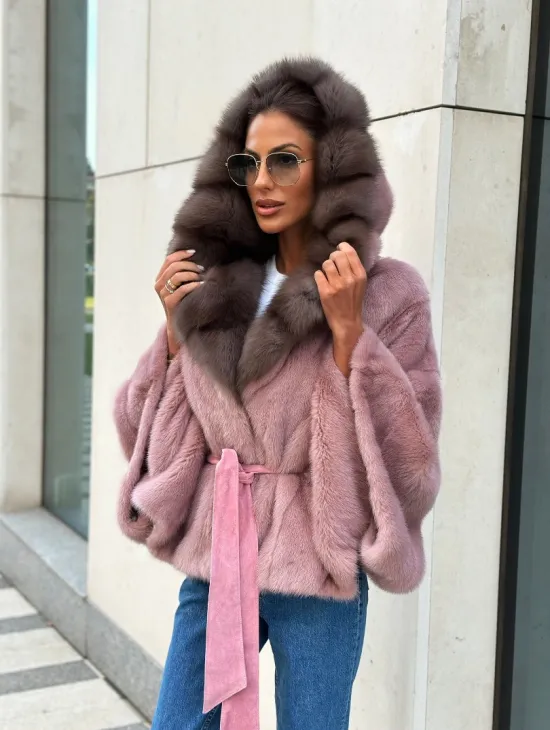 Пудра летучка из меха норки, капюшон куница - фото 0