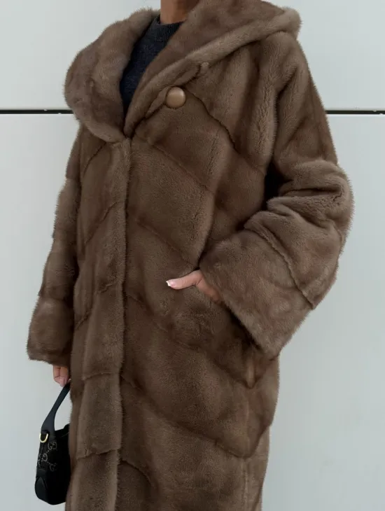 Женская норковая шуба NAFA MINK с капюшоном - цвет пастель - фото 2