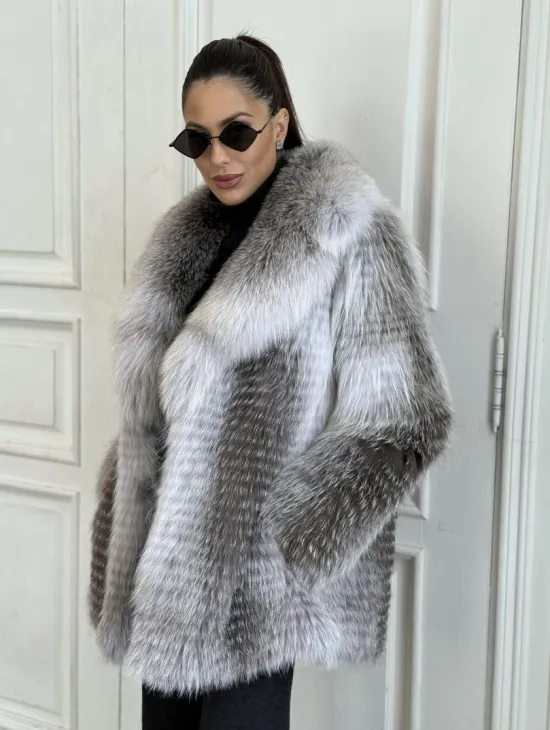 Шуба из меха арктической лисы - серая - фото 0