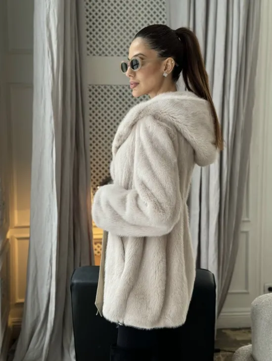 Норковая шуба с капюшоном под пояс - цвет пудра - фото 4